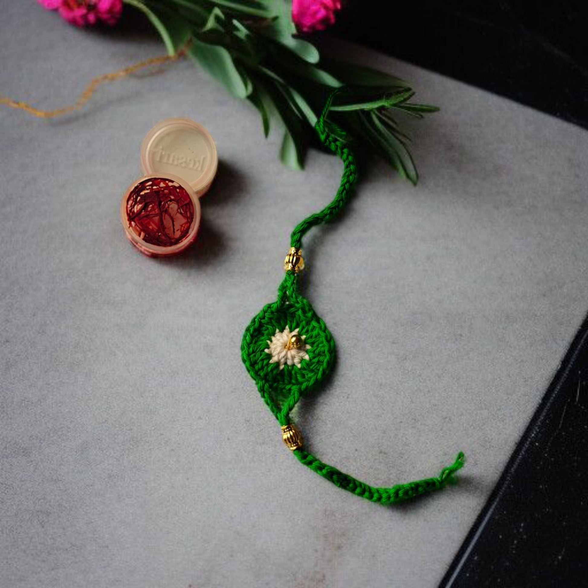 Meadow Daisy Rakhi | Green Daisy Rakhi